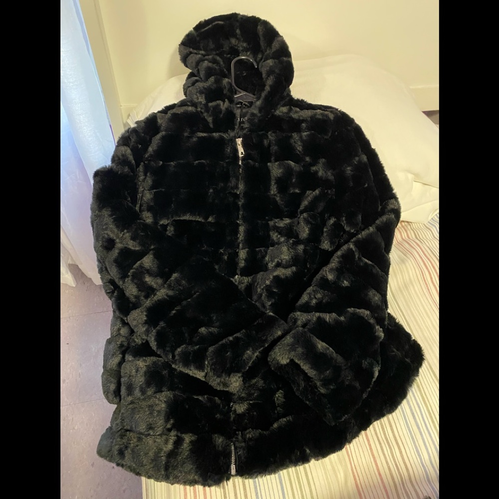 Lightweight faux fur jacket